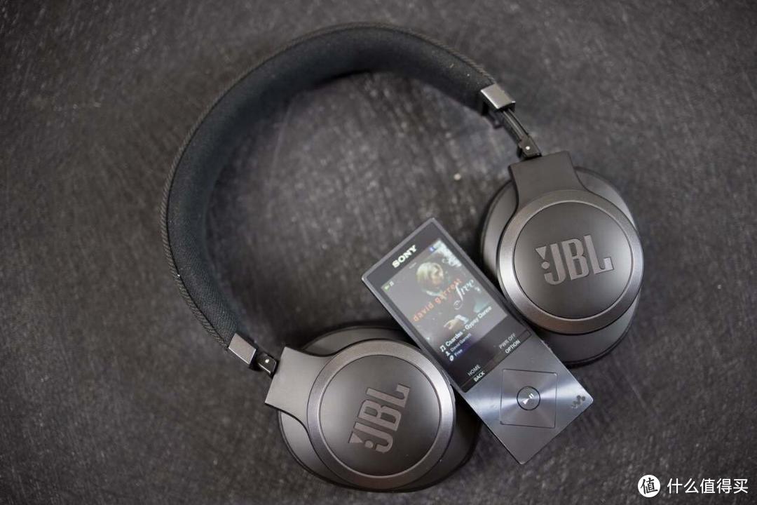 可以闭眼入，音质好，降噪强，JBL LIVE 770NC头戴式无线降噪耳机