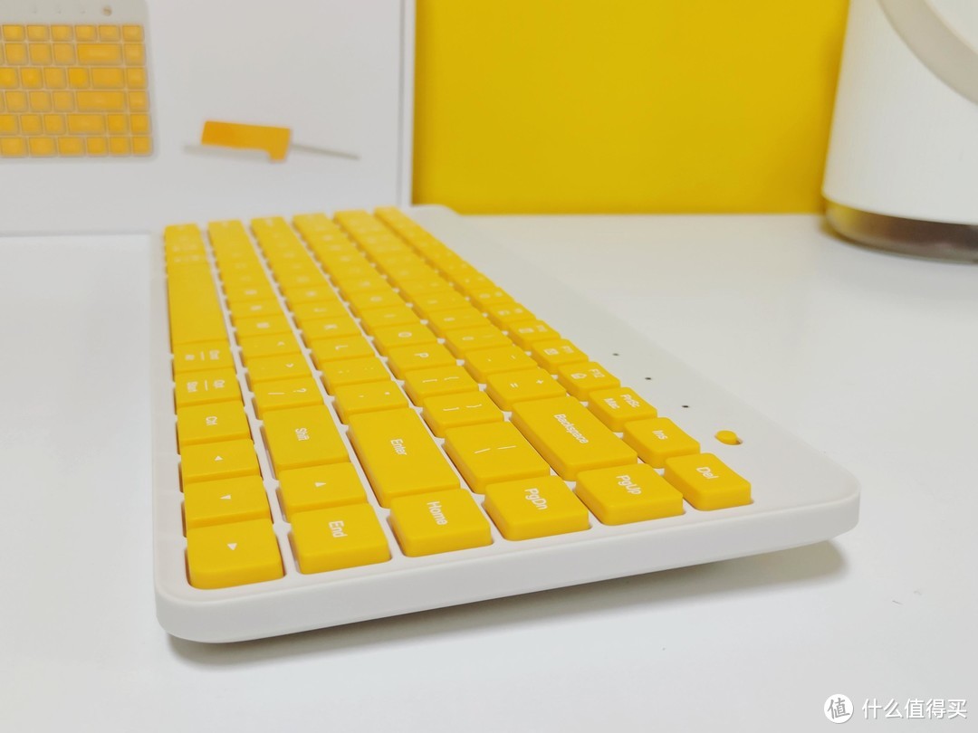 小米新品便携键盘，漂亮的配色＋双模连接，是移动办公好帮手