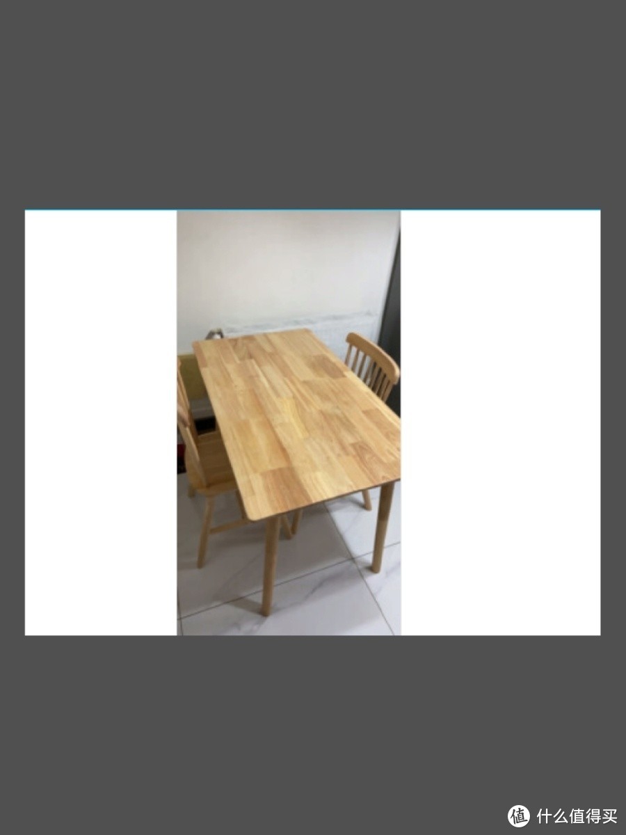 中伟实木餐桌家用小户型原木桌椅：打造温馨家庭的必备之选