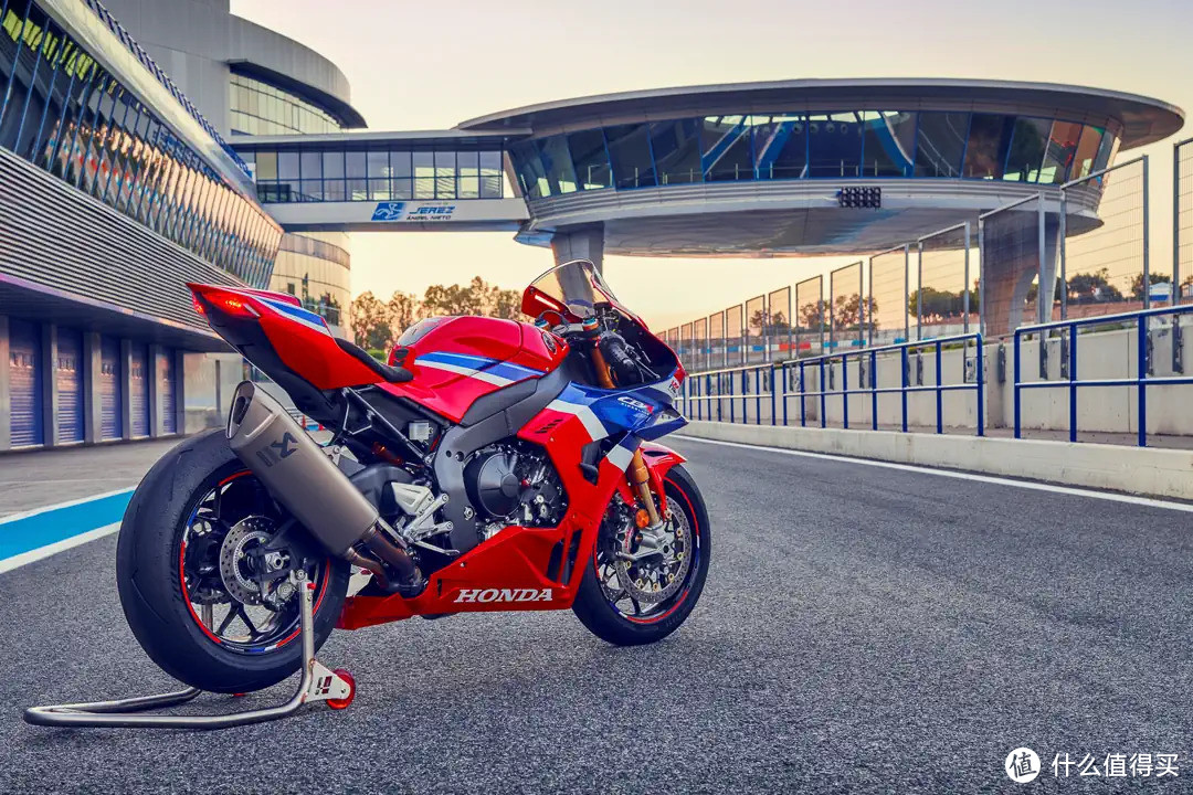 2024 Honda CBR1000RR R Fireblade SP