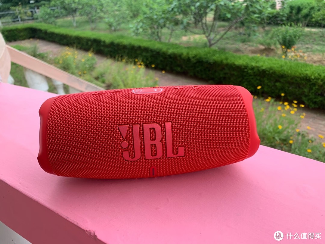 JBLCHARGE5 音箱评测：外观时尚，防尘防水