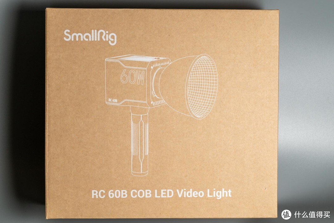 便携摄影挑灯夜战，斯莫格RC60B 60W COB灯开箱揭秘！为何我从优篮子40W转投斯摩格？