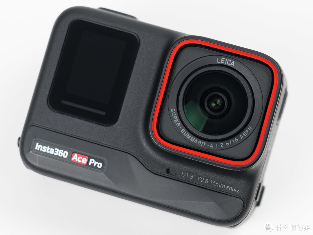 影石Insta360 Ace Pro翻折屏运动相机动手玩