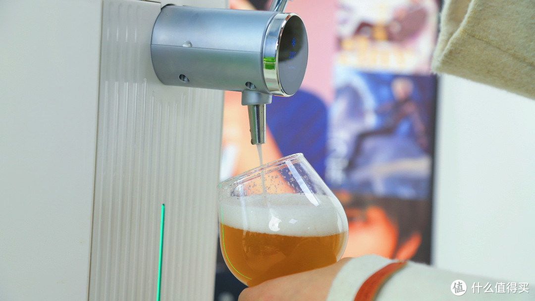 品味精酿啤酒，从自酿开始！小米有品爱咕噜F1智能胶囊啤酒酿造机，值得拥有！