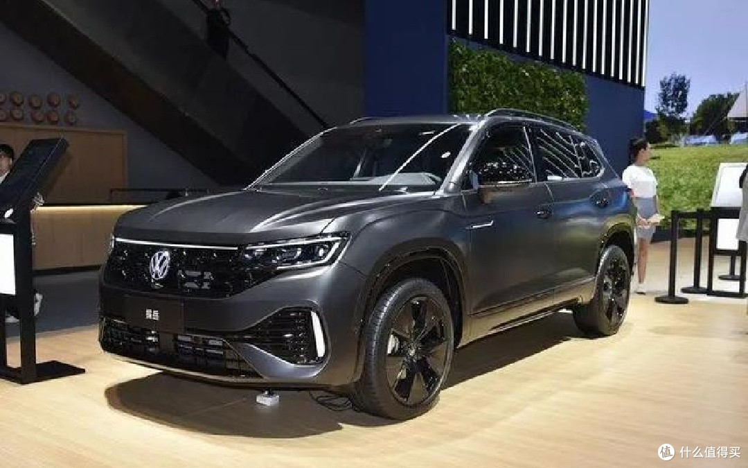 广州车展发现探岳"黑武士"