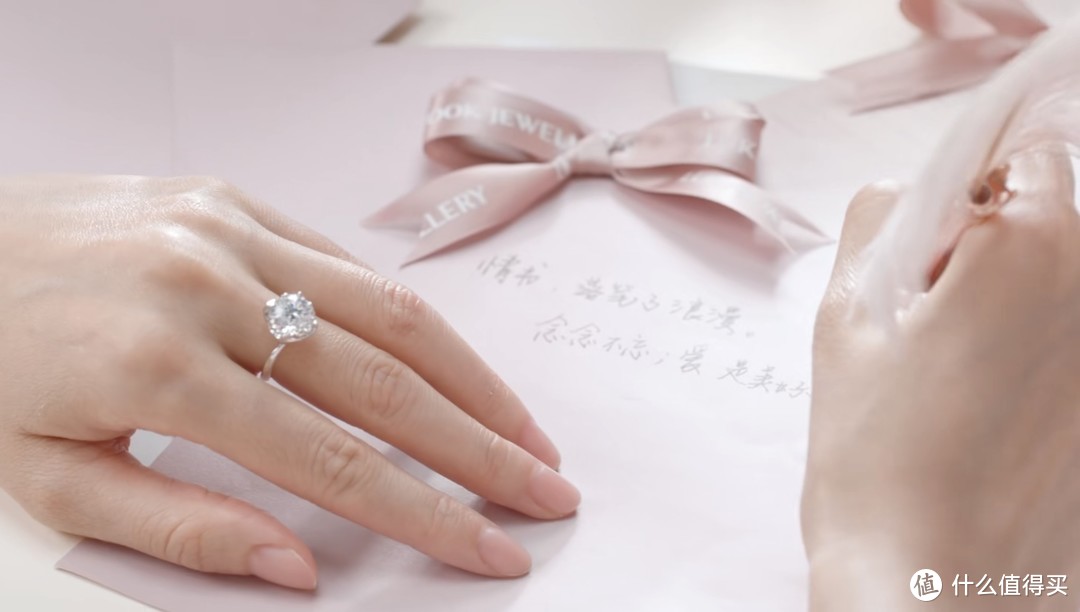 唐嫣担任六福珠宝全球代言人,为你带来不一样的"糖"!