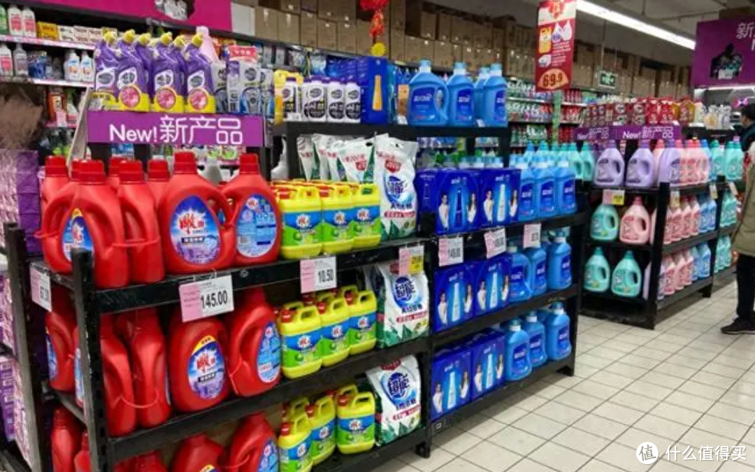 为什么大家都不买超市里的“洗衣液”？超市员工：大家都变机智了