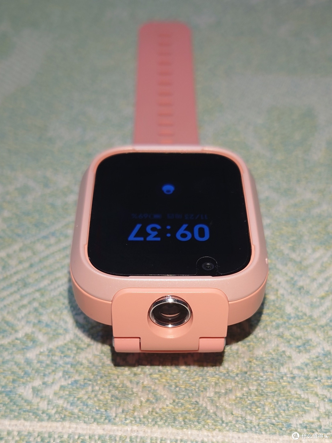 儿童电话手表的选择：小天才or小米？