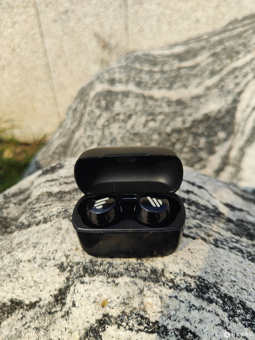 漫步者tws1经典版蓝牙耳机三年的音质记忆