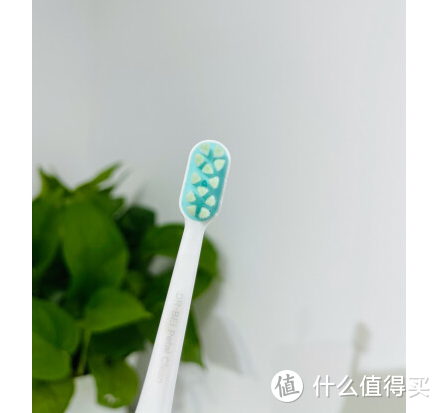 贝医生 E5 小花瓣电动牙刷：让你爱上刷牙的神器!