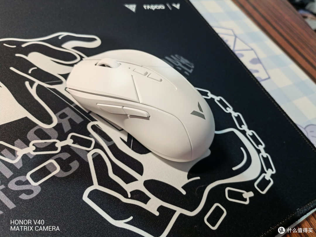 数码篇七雷柏rapoov300se无线游戏鼠标高性价比的游戏利器