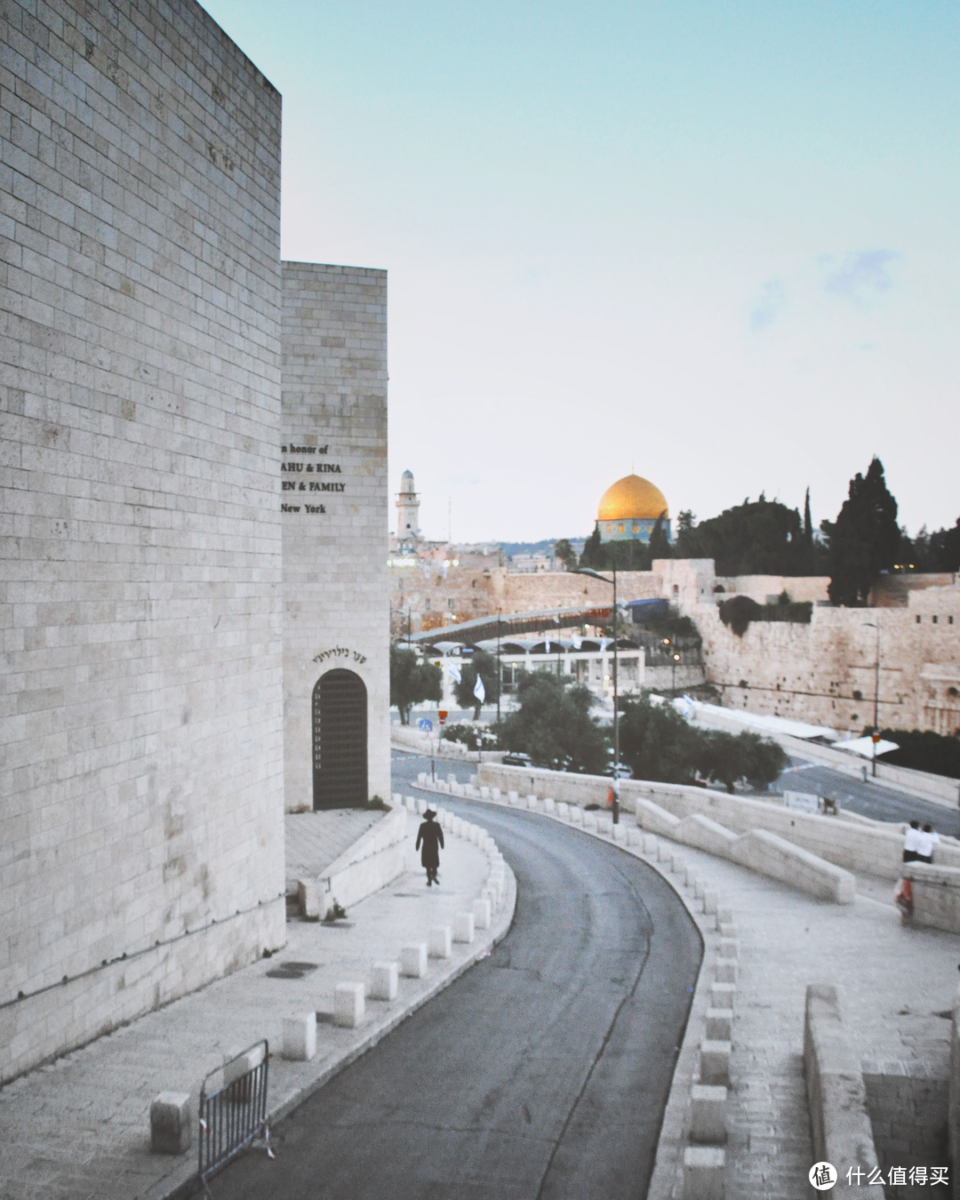 从巴以再次冲突聊耶路撒冷，聊《耶路撒冷：被揉碎的世界中心》