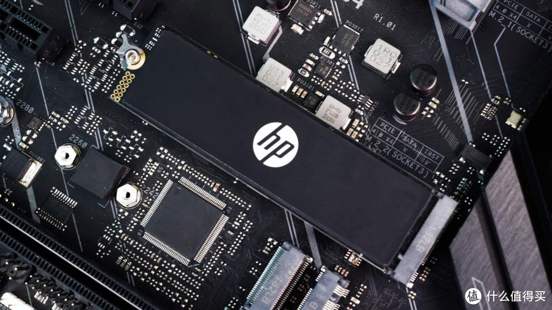 HP FX900 Plus 4TB SSD助力玩家组建高性能游戏平台，畅玩超级3A大作《星空》