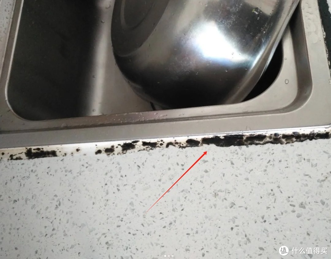 如果再装厨房，台面一定坚持用“不锈钢”，不是执拗，而是受够了