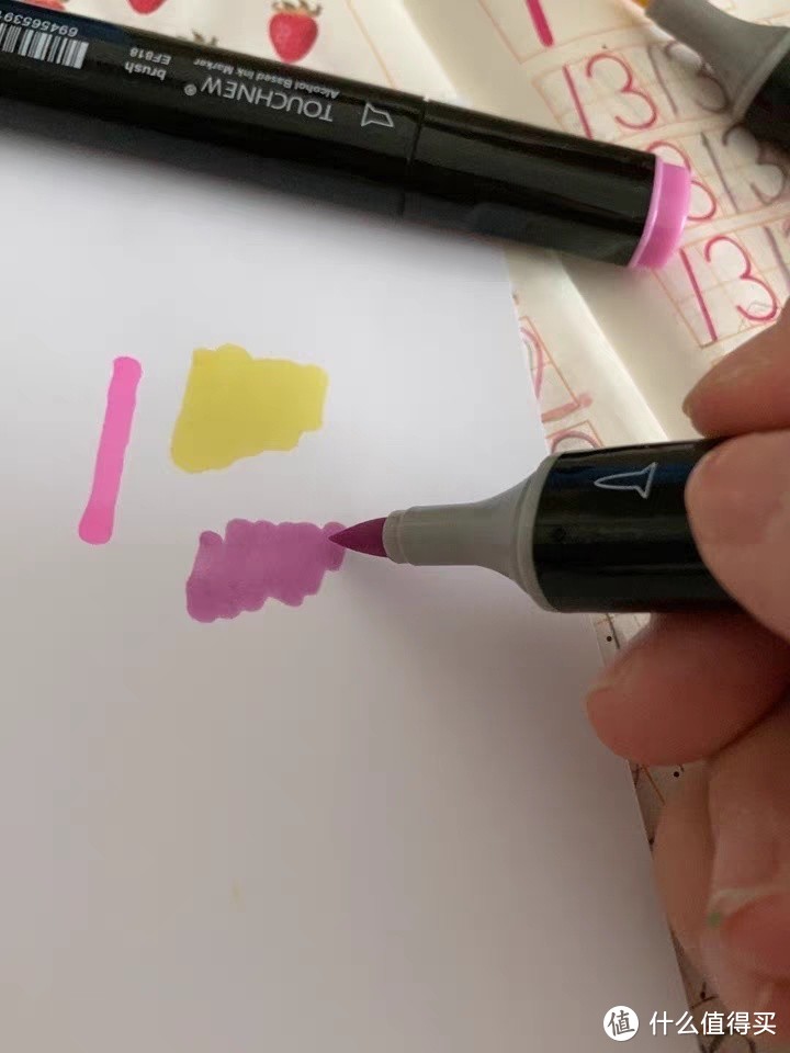 彩色水笔