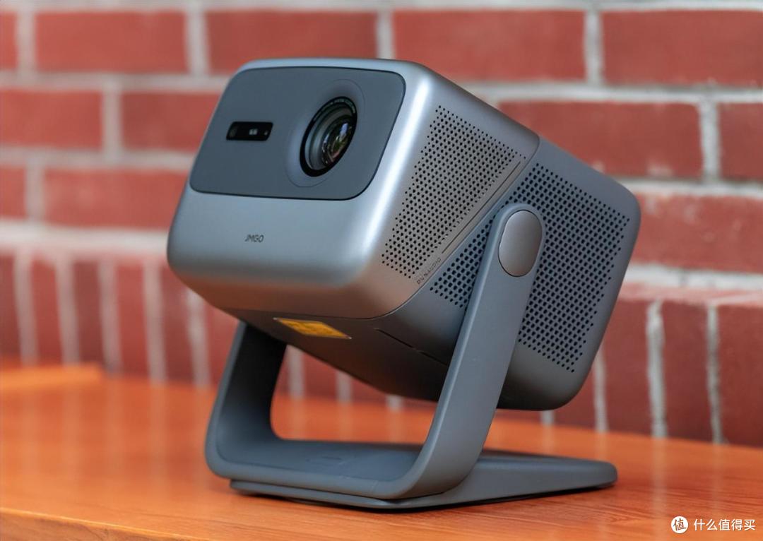 国货之光!家用智能投影仪光源怎么选?坚果n系列稳居爆款宝座