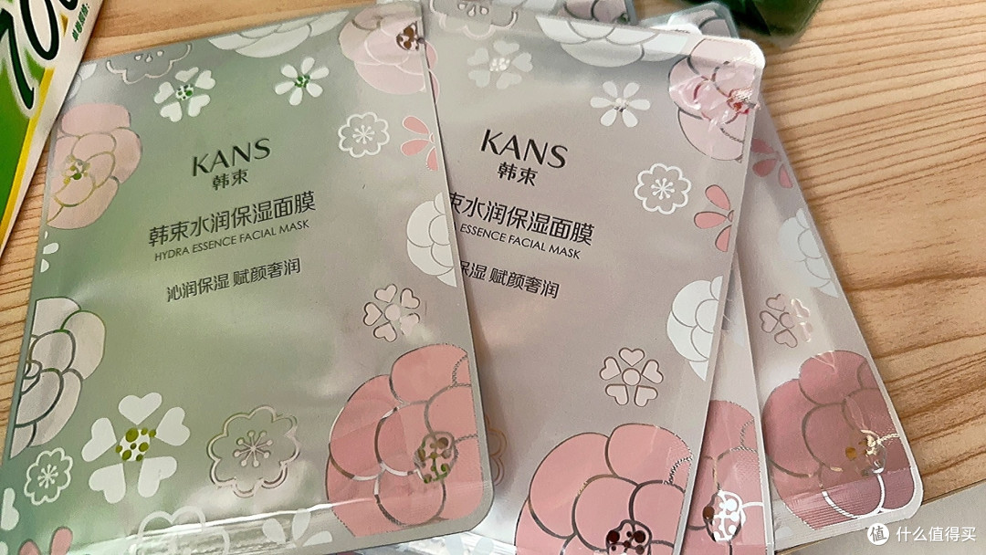 告别干燥脱皮,保湿面膜让你的肌肤水当当!