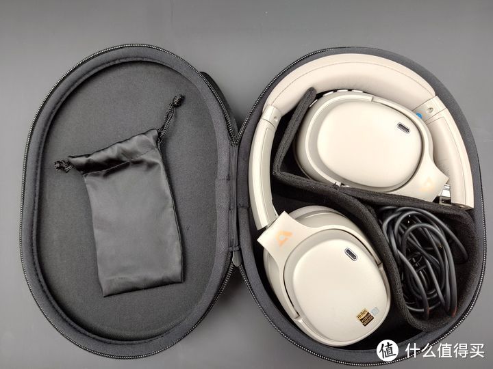 没有花哨的噱头、只有实在的性能：一魔声学（1Mii）E700头戴式降噪耳机开箱评测