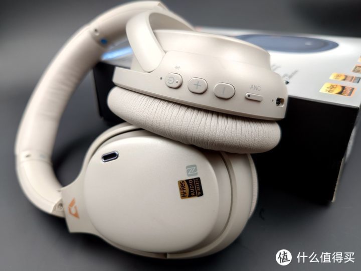 没有花哨的噱头、只有实在的性能：一魔声学（1Mii）E700头戴式降噪耳机开箱评测