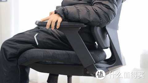 变体精灵灵透系列M-502电竞人体工学椅：护脊护腰，坐躺皆宜，电竞游戏身体电量加满