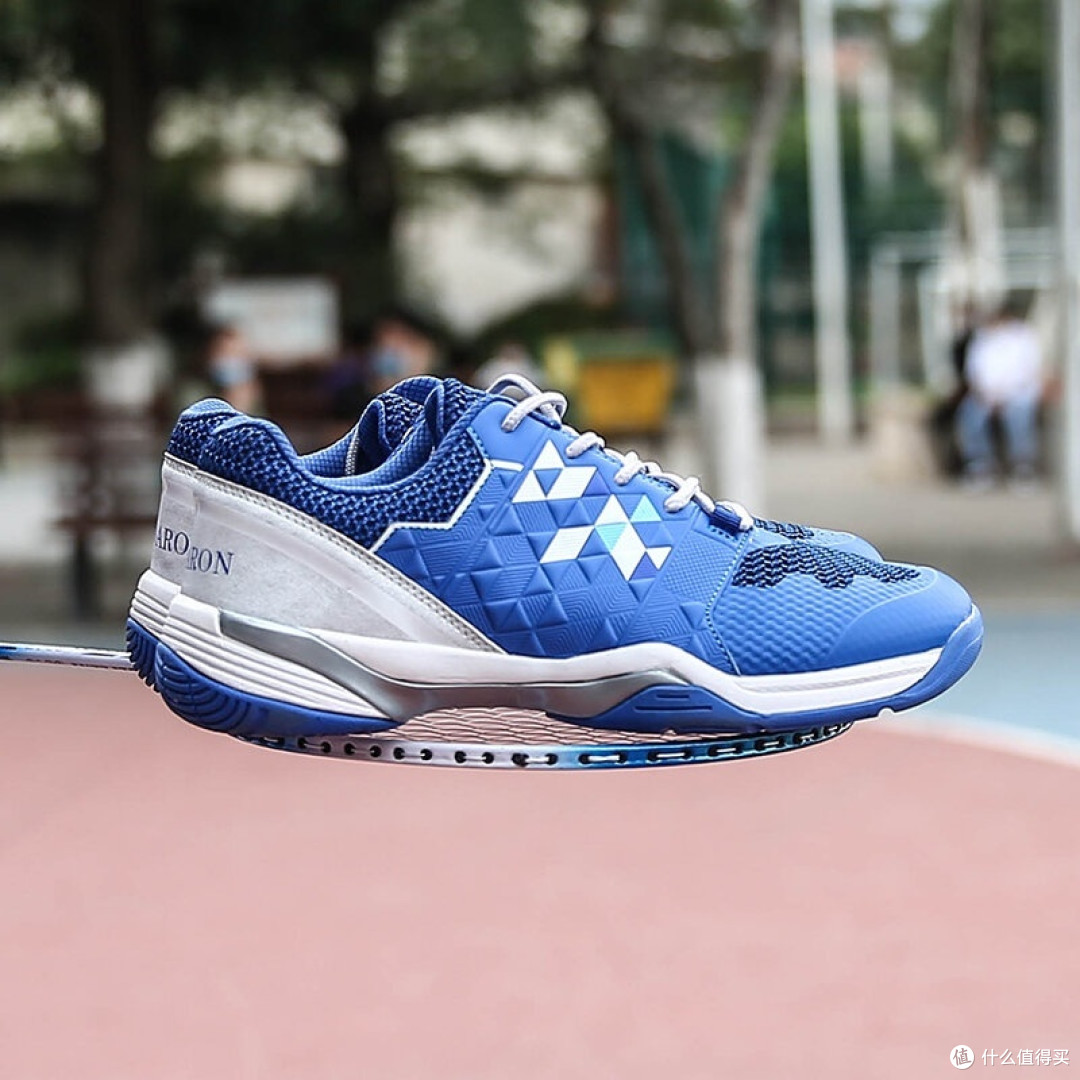 鞋控必看好看平价的羽毛球鞋推荐