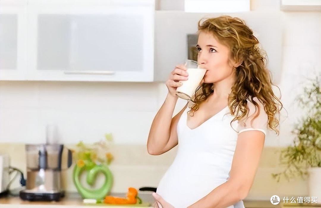 怀孕后，为保证胎儿的营养需求，建议这3种孕妈喝孕妇奶粉补充