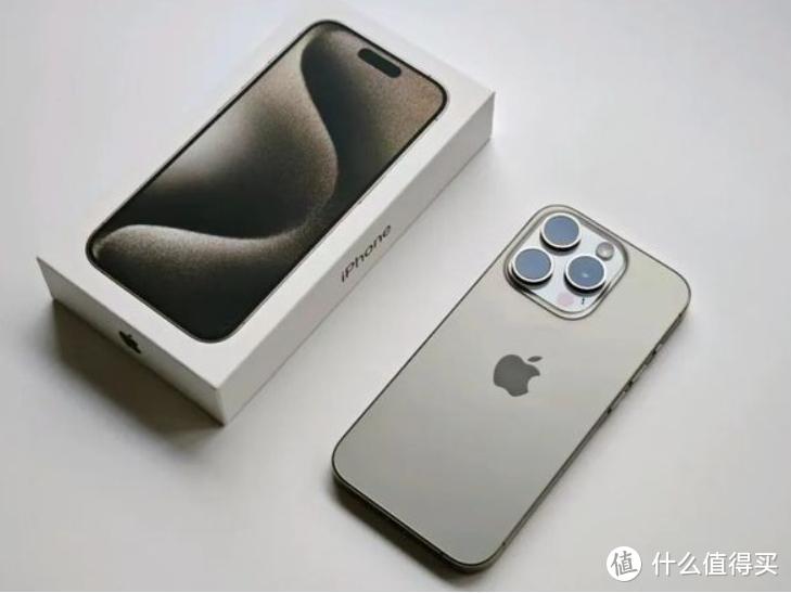 当了一个月的苹果iPhone15黄牛，亏了10万