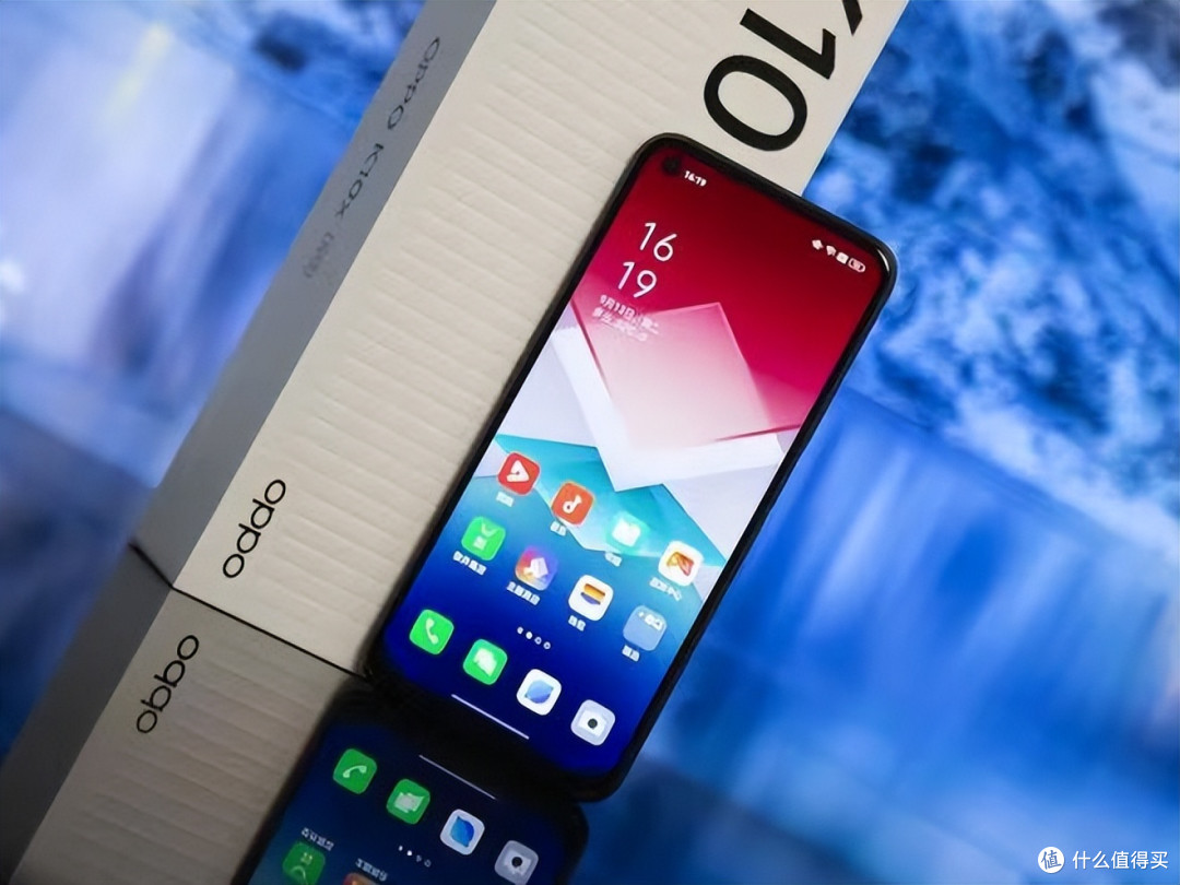 oppo又降价:12g 256g仅1299元,6400万三摄  5000mah 67w闪充_手机