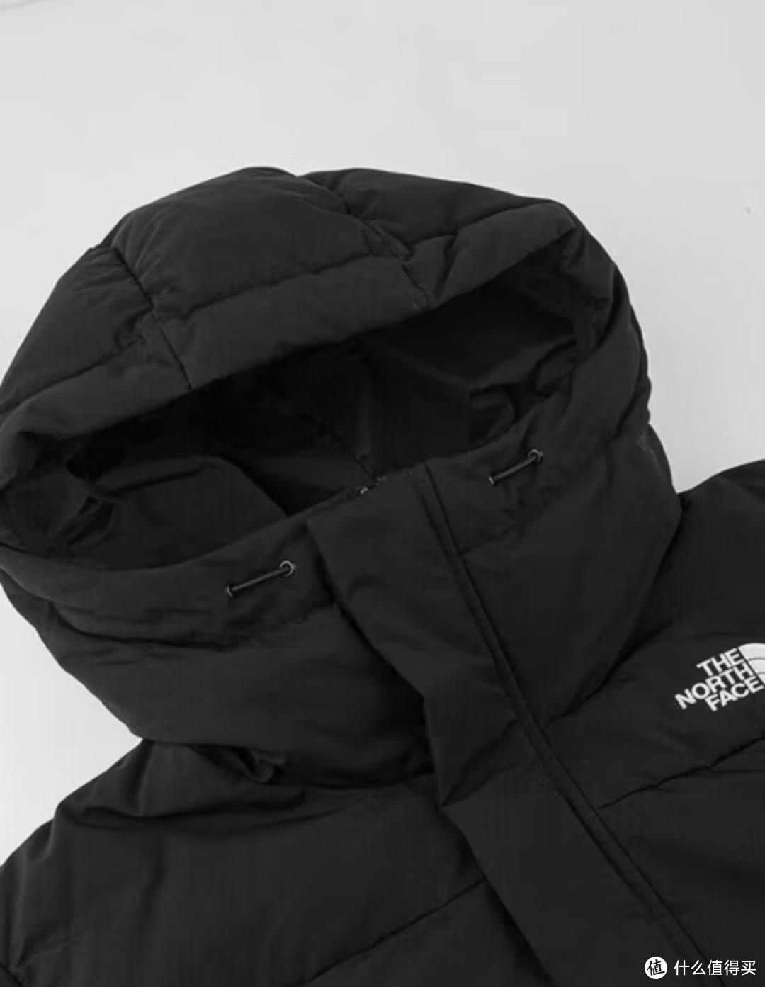 别再为了保暖而牺牲时尚了!The North Face 北面羽绒服加厚 700 蓬鹅绒外套，让你在户外也能穿出时尚!