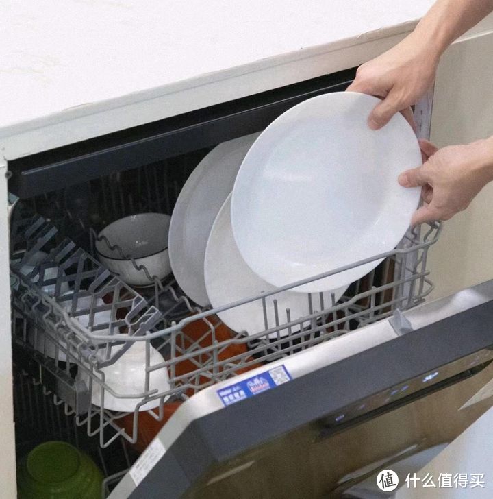 洗碗机真的是智商税嘛？看完这篇将颠覆你的认知|海尔晶彩W30洗碗深度体验分享。