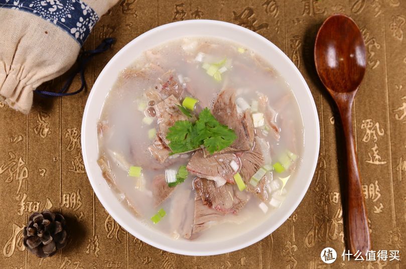冬季食补吃什么最好？羊肉汤的做法最正宗的做法？