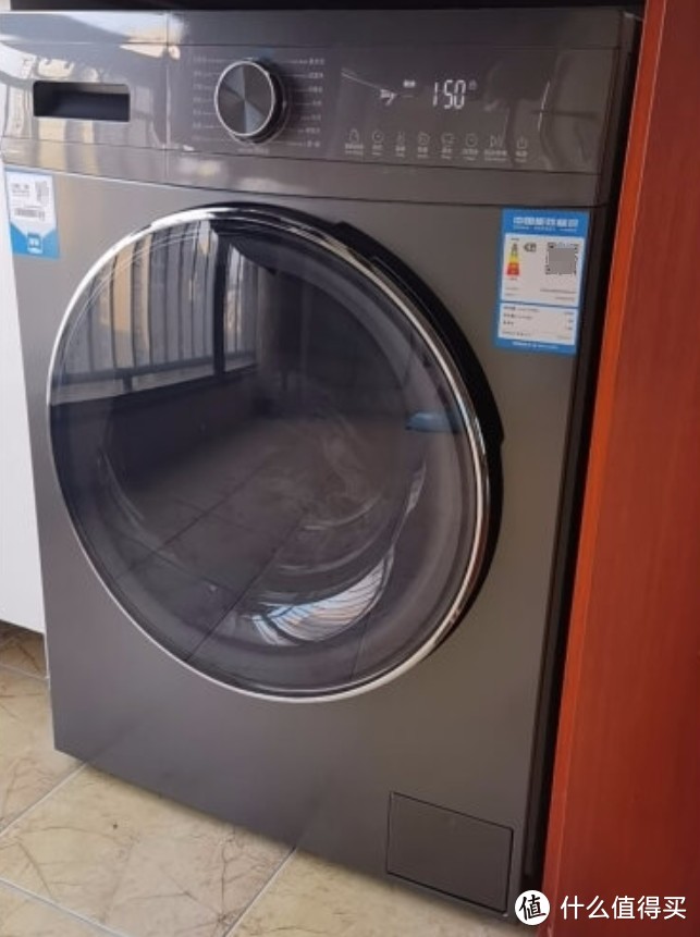 换过2台洗衣机，花了好几千元后发现，滚筒洗衣机一定坚持4不选
