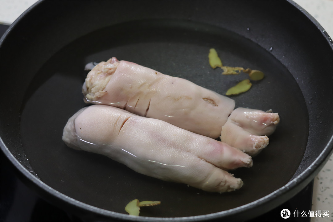 天冷皮肤干燥，记住菜市场多买5样食物，高胶原蛋白，更适合女性