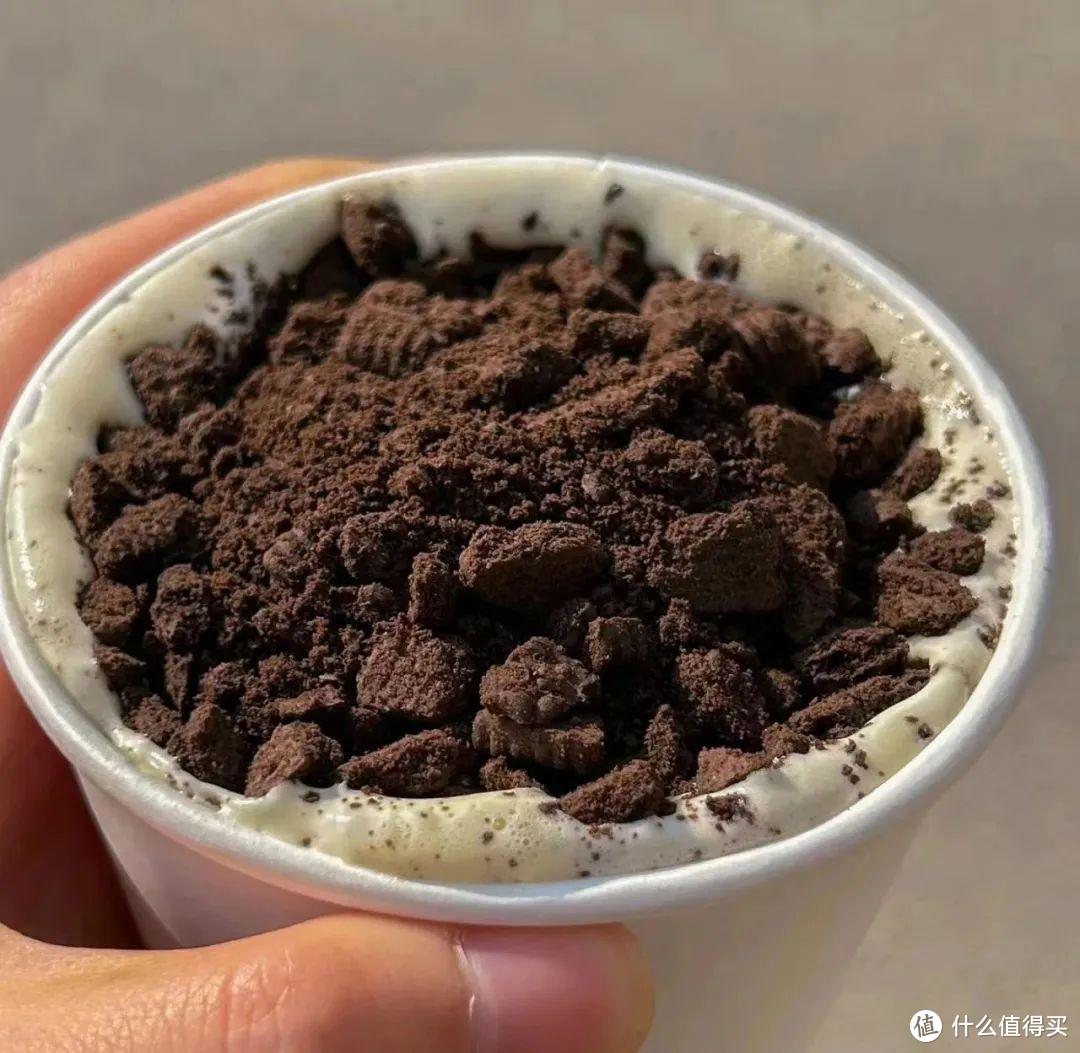 联名奶茶、搭配冰淇淋……奥利奥怎么把自己从饼干变成甜品原料？