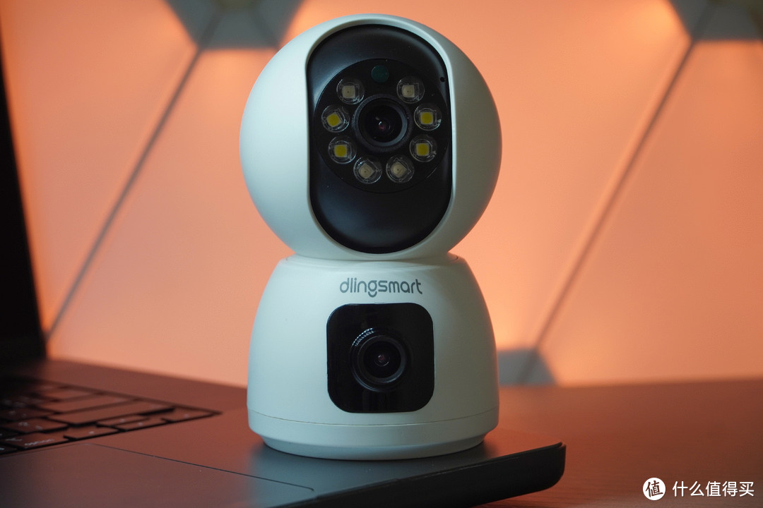 家庭安防无死角拍摄，挑战传统摄像机的叮零智能双摄摄像机S1