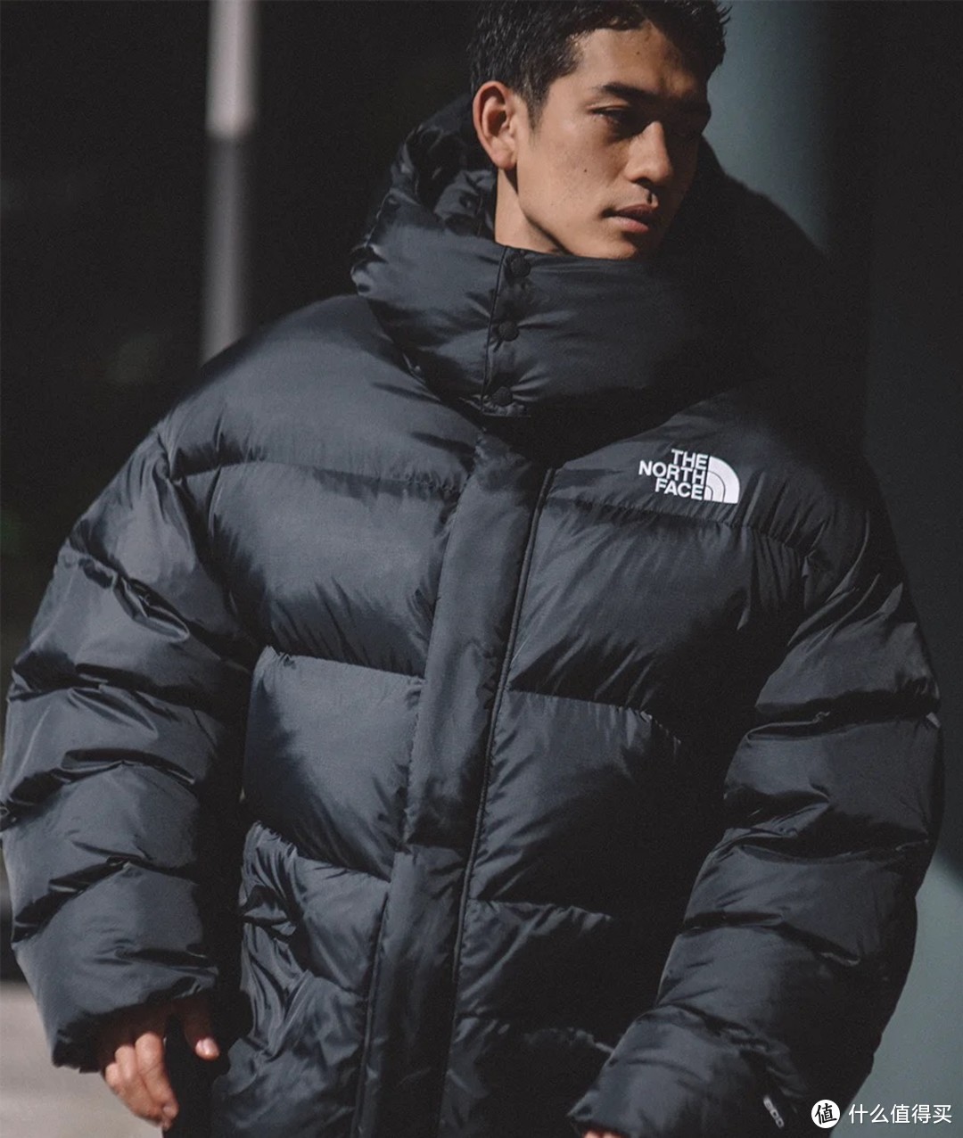 The North Face 在上海弄堂开滑雪比赛，借机推出超「大」型羽绒服，售价6998元！