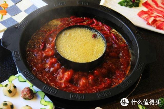 清油火锅和红油火锅区别在哪？吃哪种才健康？