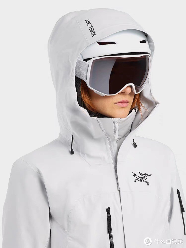 SENTINEL ONE PIECE 女子滑雪夹克——雪地运动的首选装备