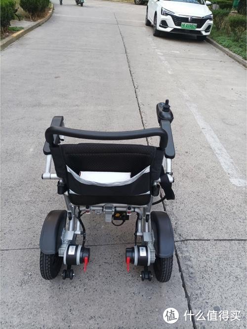 轮椅上的中国：解密残疾人出行痛点