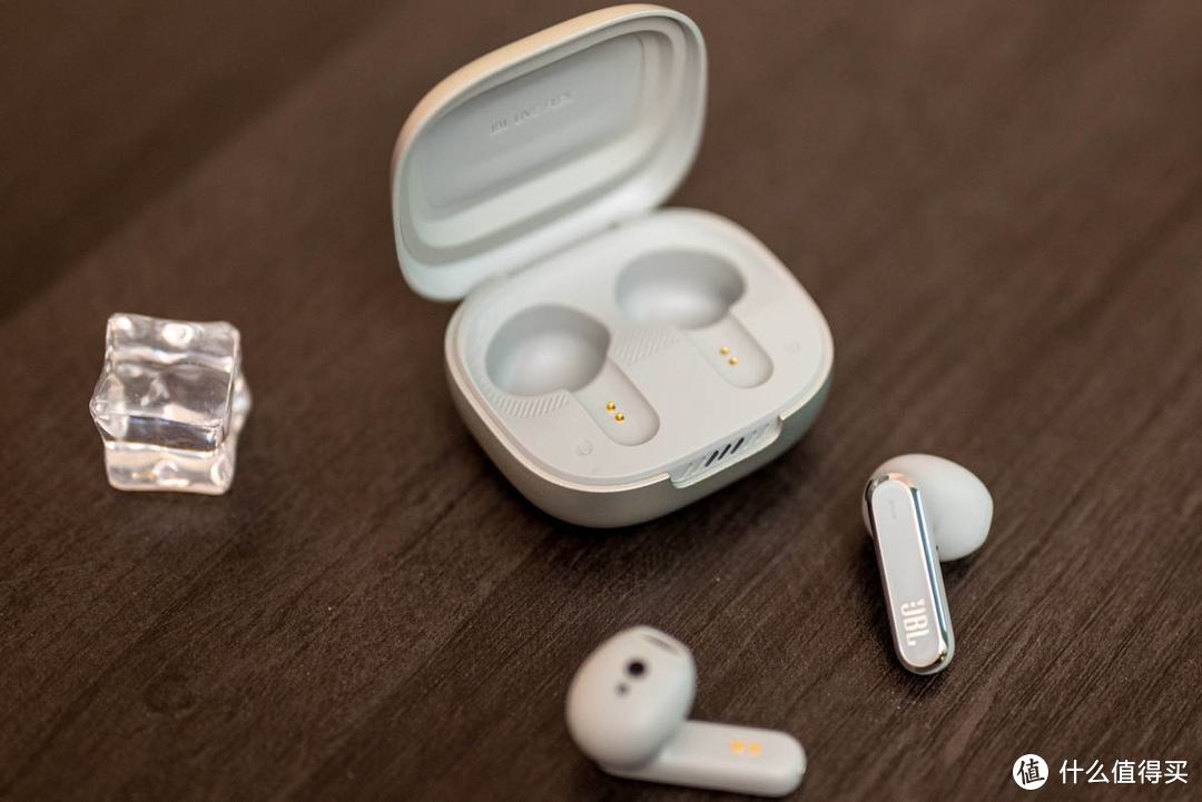 完美平替AirPods 3？半入耳式另一个最优解，JBL LIVE FLEX体验报告