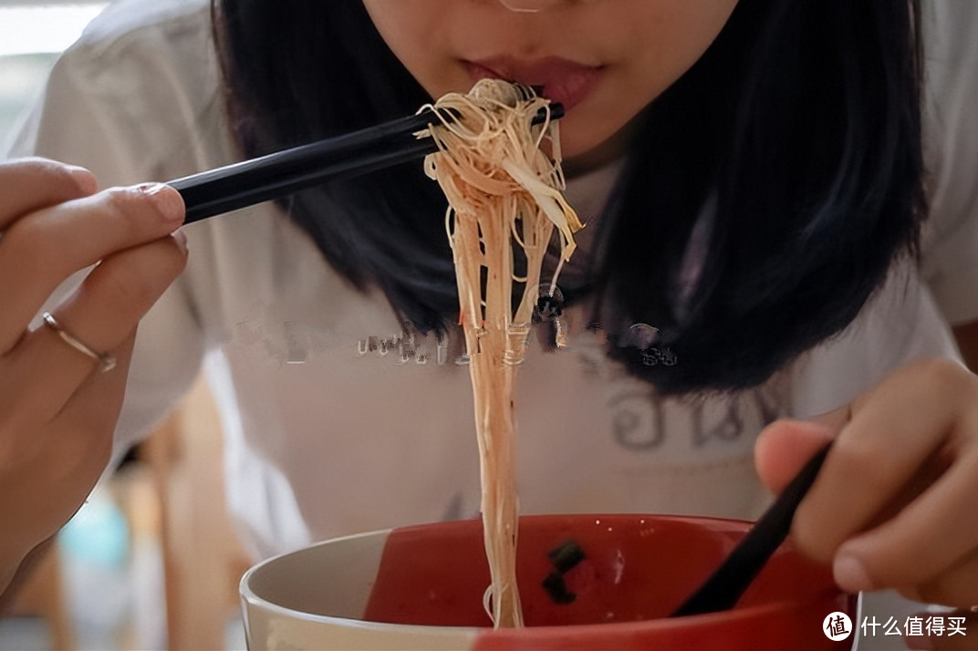 日本人的饭量为啥很小？有讲究，影响长寿的6个好习惯值得一看