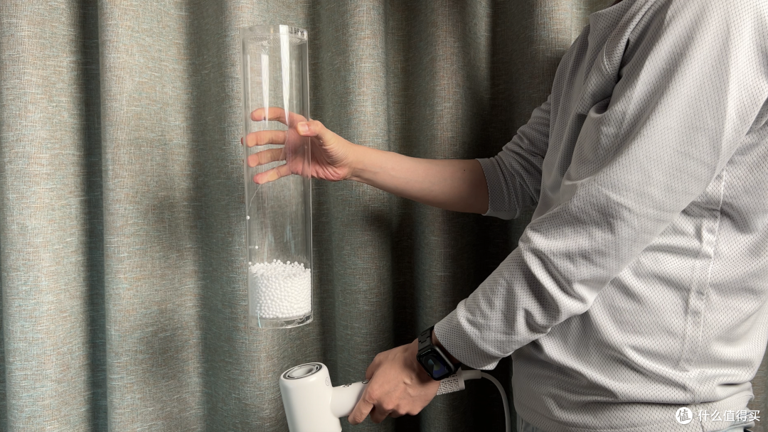 护发吹风机应该怎么选？等离子护发效果到底如何？四款国产热销护发吹风机横评，你想买的都在这里