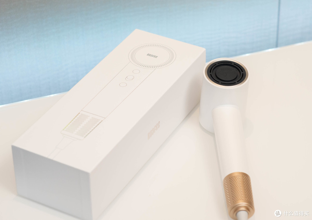 护发吹风机应该怎么选？等离子护发效果到底如何？四款国产热销护发吹风机横评，你想买的都在这里