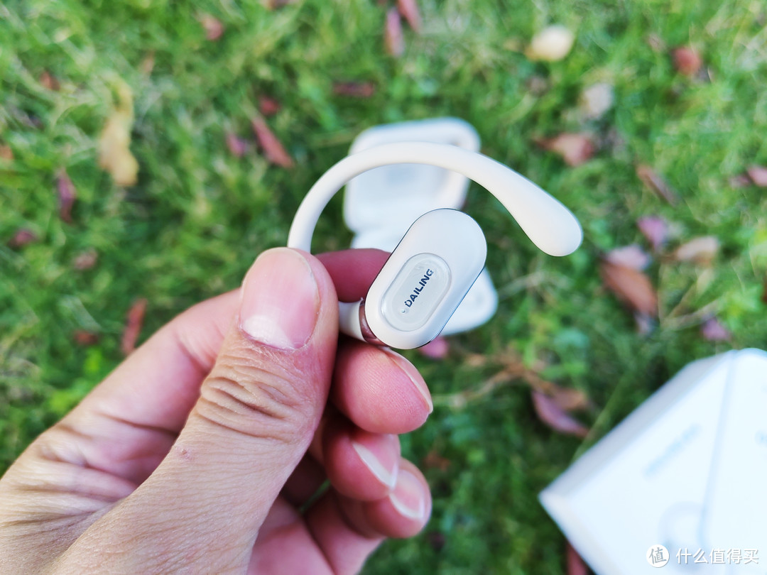 戴灵OS2开放式蓝牙耳机：重新定义无线音乐体验
