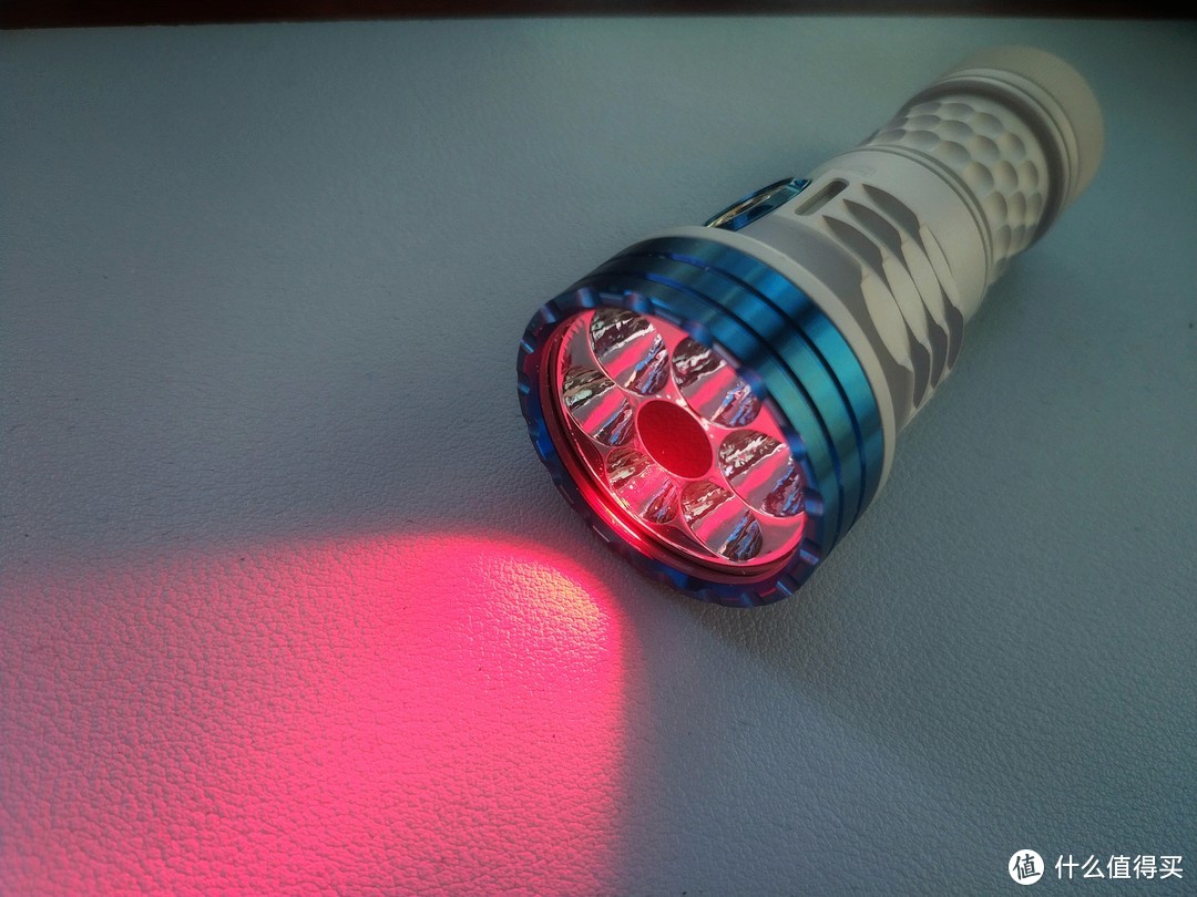 五色彩光，实用且有趣：SKILHUNT便携多功能MiX-7五色手电