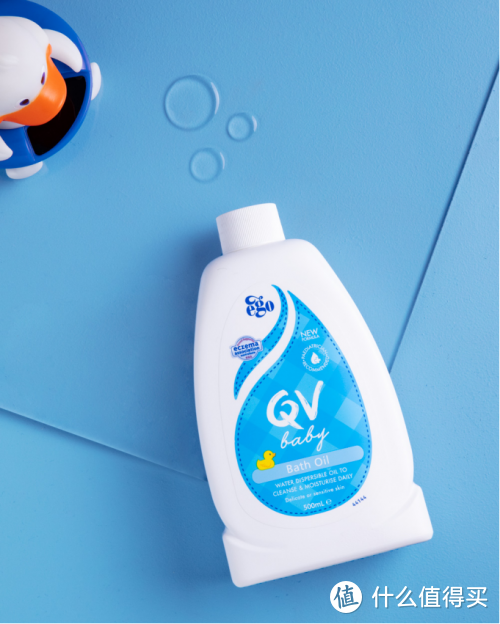 宝宝沐浴油就选QV牛奶鸭，为宝宝肌肤构筑防护屏障