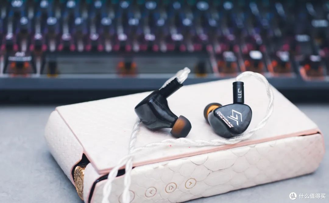 「 遗珠篇 」感受下美系大v8 的声音| jomo audio gt600_耳机_什么