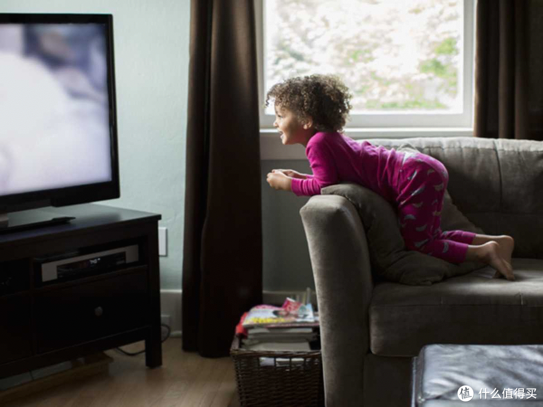 家有小孩如何选电视？关键把握这五点，宝爸宝妈看过来！