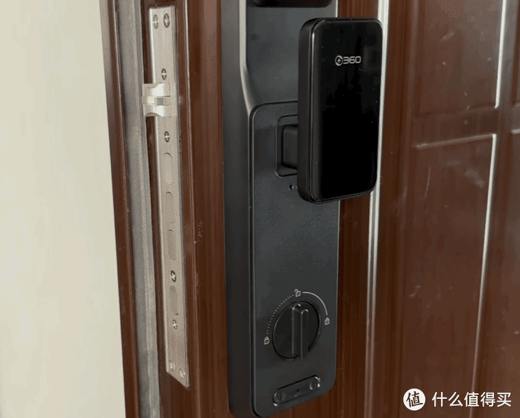 出门不用带钥匙，回家扫扫脸就能进门——360智能门锁V30 Pro，让双摄改变居家安全