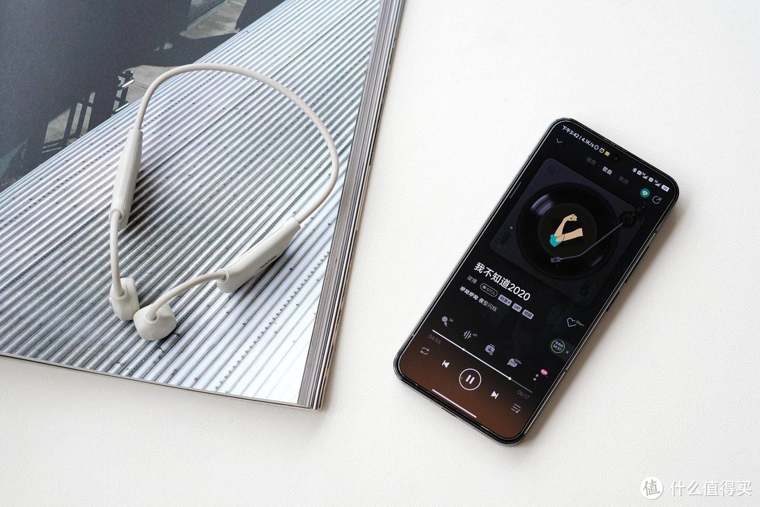 南卡发布轻量化骨传导耳机Runner CC4，自带内存，听歌太方便了！